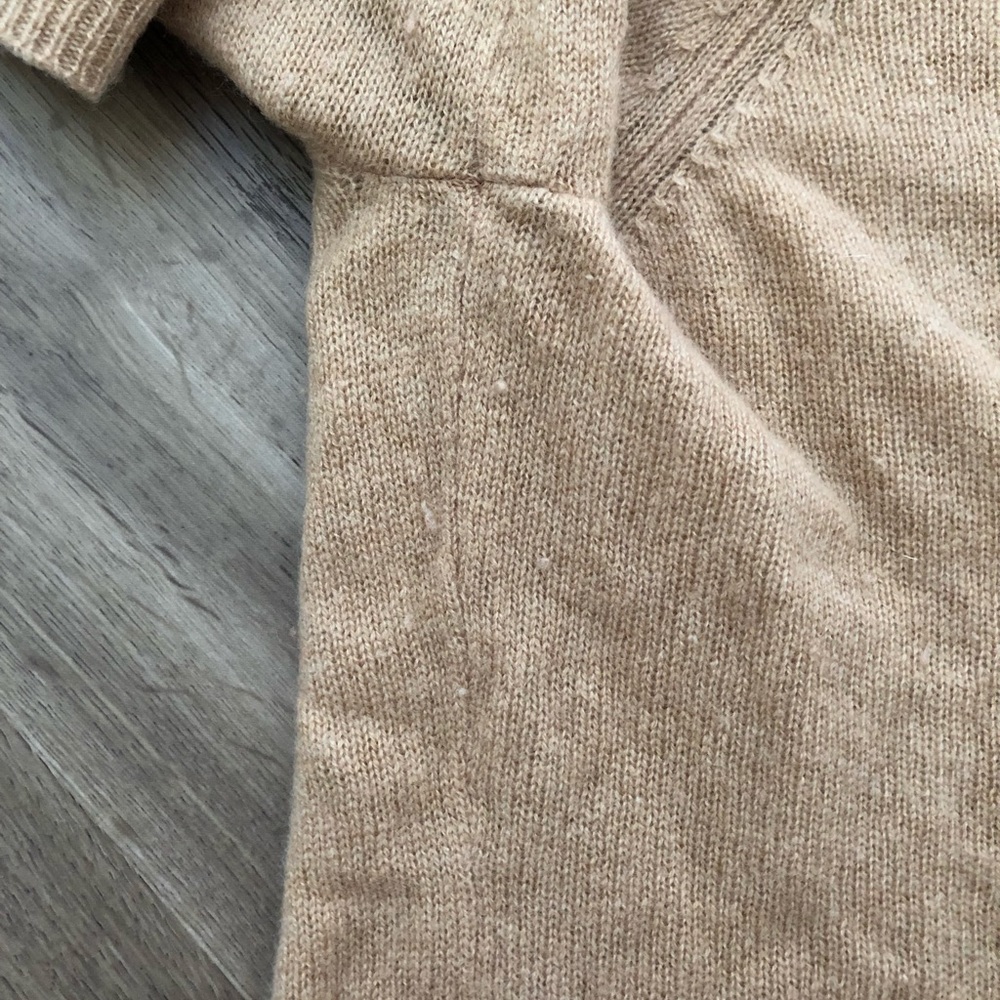 Ann Taylor cashmere sweater - Picture 5 of 6